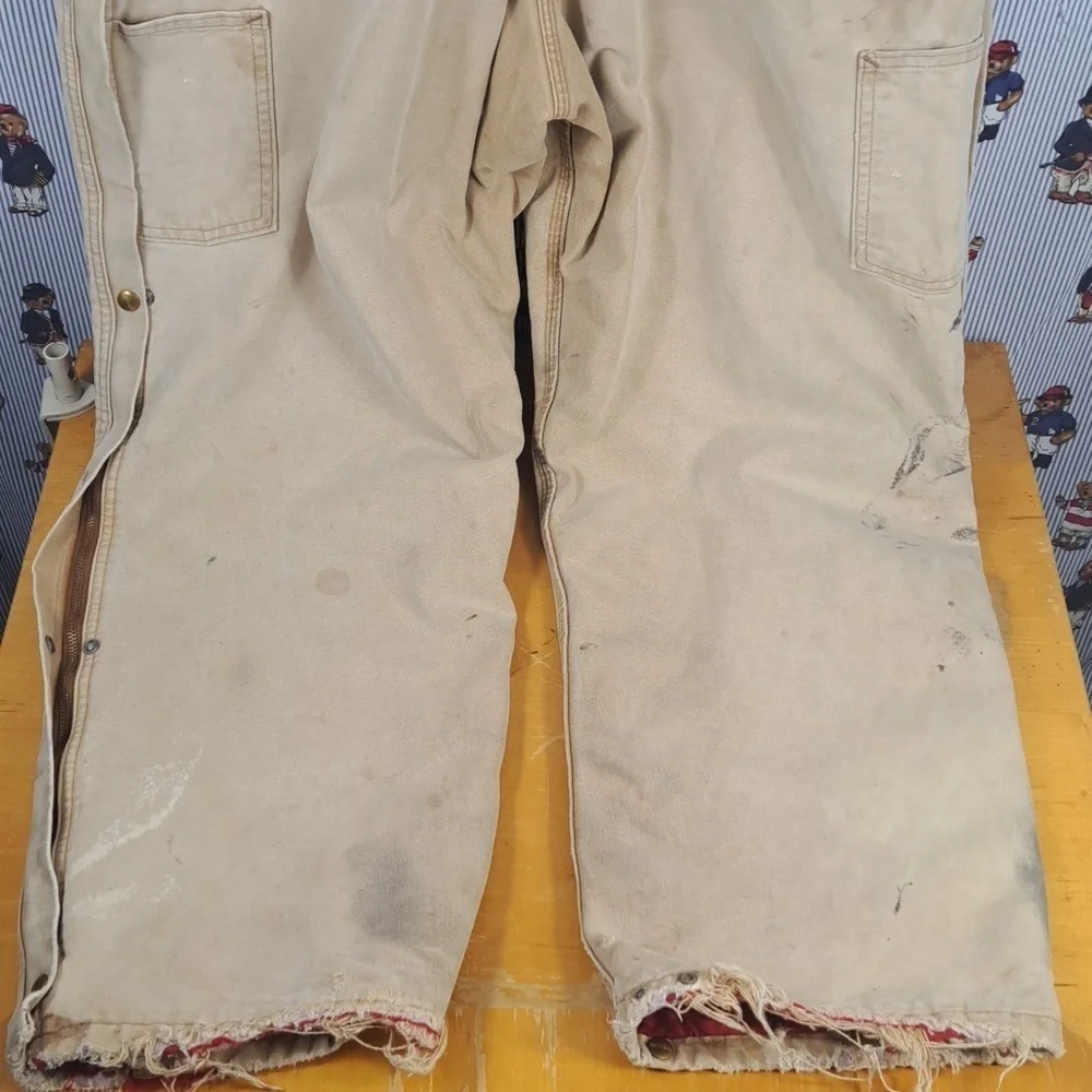 Vintage Carhartt UFCW union-made quilt line bib workwear half zip overalls